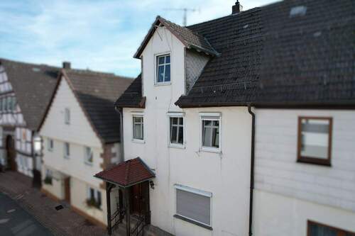 Hausansicht - 5 Zimmer Mehrfamilienhaus, Wohnhaus in Bad Karlshafen