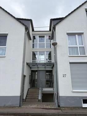 Ansicht - .::super 2- Zimmerwohnung mit sonniger Terrasse und Gartenanteil::.