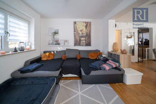 Wohn- und Esszimmer - 3 Zimmer Etagenwohnung zum Kaufen in Veitshöchheim