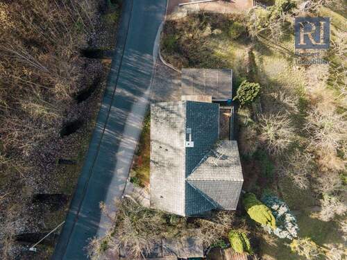 Vogelperspektive - 8 Zimmer Einfamilienhaus zum Kaufen in Eltmann