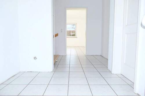 02-Eingang-Diele - 5 Zimmer Doppelhaushälfte zum Kaufen in Geretsried