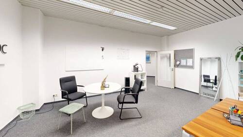 Büro möbliert (4 Fenster) + eigene Küche - Büro zur Miete in Düsseldorf
