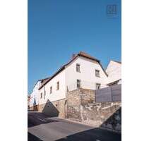 Großzügiges Zweifamilienhaus im Ortskern von Rimpar