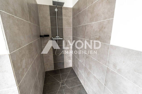 OG: Badezimmer - 