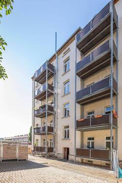 Ansicht Rückansicht mit Balkonen - 