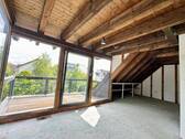 2. Halbobergeschoss Schlafzimmer mit Balkon - 