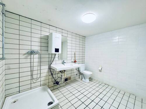 Souterrain Bad mit Dusche - 