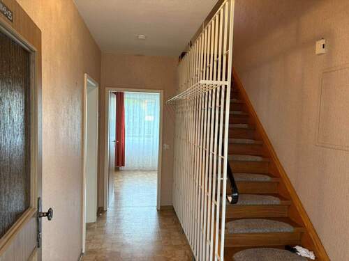 Eingang - 5 Zimmer Einfamilienhaus zum Kaufen in Dettenhausen