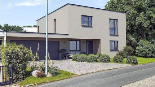 Ansicht Straßenseite - Ihr neues Eigenheim in bester Lage