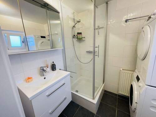 Duschbad mit Fenster - 