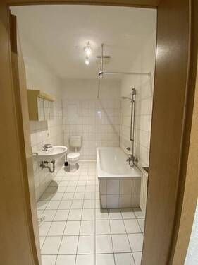 Bad - 3 Zimmer Etagenwohnung in Mittweida