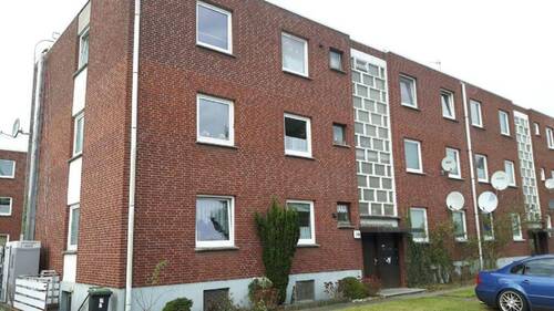 Hausansicht vorne - 3 Zimmer Etagenwohnung zur Miete in Delmenhorst