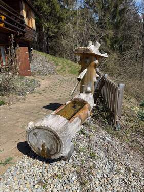 Brunnen mit eigener Quelle - 