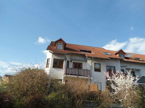 Blick vom Süden - 3 Zimmer Etagenwohnung zum Kaufen in Leimen