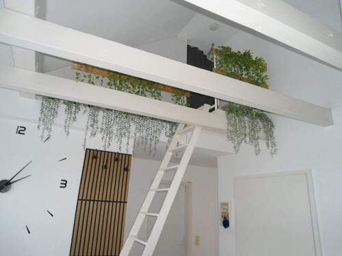 Aufgang zum Speicher - 3 Zimmer Etagenwohnung in Leimen