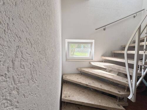 Zugang Wohnungen DG - 