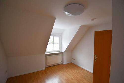 Zimmer mit Ankleide - 