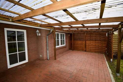 überdachte Terrasse am Wohnzimmer - 