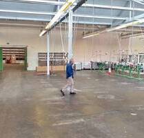 Gewerbehalle mit Wohnungen in Wuppertal-Langerfeld