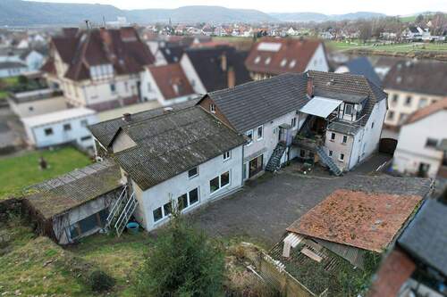 Hausansicht - 1 Zimmer Mehrfamilienhaus, Wohnhaus zum Kaufen in Beverungen