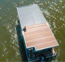 Voll möbliertes, modernes Hausboot mit Liegeplatz in Berlin-Köpenick - Wohnen direkt auf dem Wasser