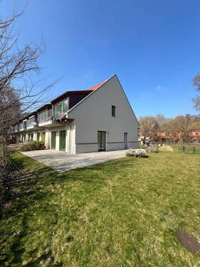 Haus und Garten - Zeitlose Eleganz im historischen Gutshofensemble