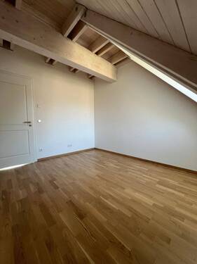 Kinder-/ Arbeitszimmer 1 - 