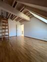 Kinder-/ Arbeitszimmer 2 mit Zugang zum Spitzboden - 