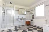 Badezimmer DG - 