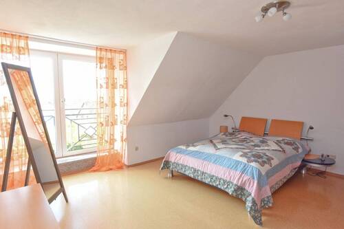 Schlafzimmer DG - 