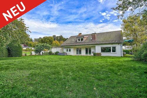 Herzlich Willkommen! - FELDAFING: ZWEIFAMILIENHAUS MIT HERRLICHEM PARKGRUNDSTÜCK