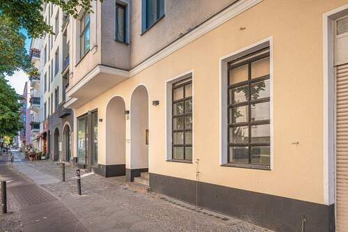 Fassadenansicht - Altbaufassaden & viel Grün - 55m²-Gewerbefläche im schönen Charlottenburg