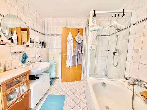 Großes Tageslichtbad - 