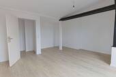 Wohnzimmer - 3 Zimmer Etagenwohnung zur Miete in Kiel