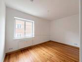 Zimmer - Etagenwohnung mit 68,00 m&sup2; in Rostock zur Miete