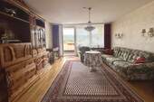 Wohnzimmer mit Balkon - 