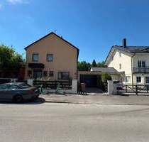 Außergewöhnliches Einfamilienhaus mit Einliegerwohnung in München-Freimann zu verkaufen!