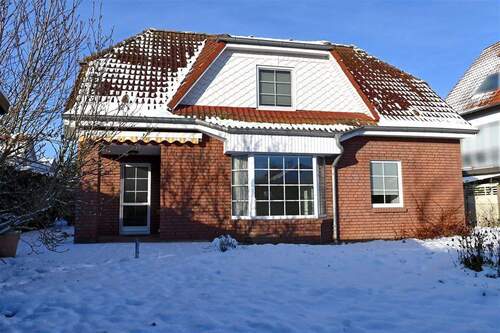 Hausansicht - Einfamilienhaus mit 121,40 m&sup2; in Altefähr zum Kaufen