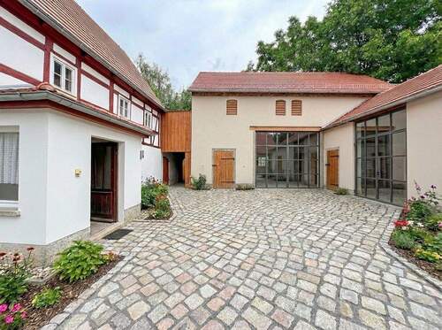 KI Visualisierung Dreiseithof - 