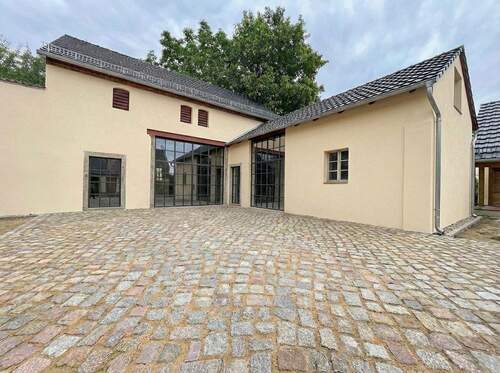 KI Visualisierung Scheune und Anbau - 