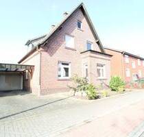 Großzügiges Einfamilienhaus mit Kaminzimmer, großem Garten und vielseitigem Raumangebot - Coesfeld