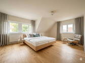 Schlafzimmer - 6 Zimmer Einfamilienhaus in Leonberg