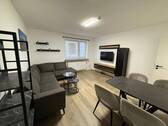 Wohnzimmer - Vollmöbllierte 2 Zimmerwohnung in zentraler Lage