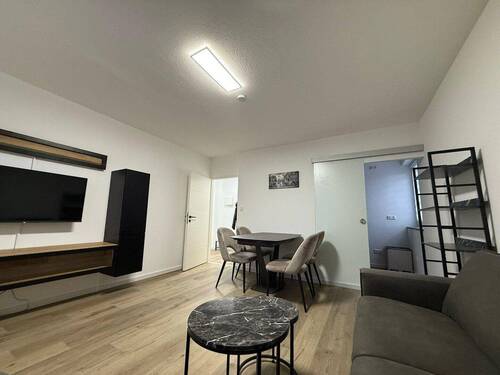 Wohnzimmer - Etagenwohnung mit 49,00 m&sup2; in Erlangen zur Miete