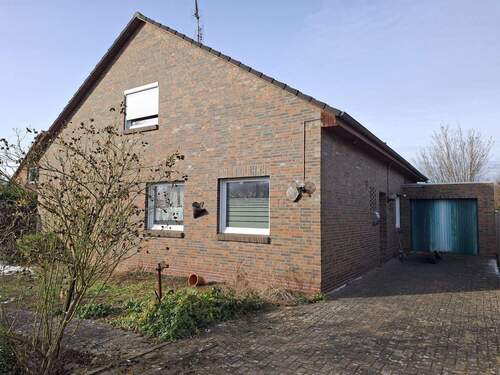 Hausansicht - 6 Zimmer Einfamilienhaus in Edewecht