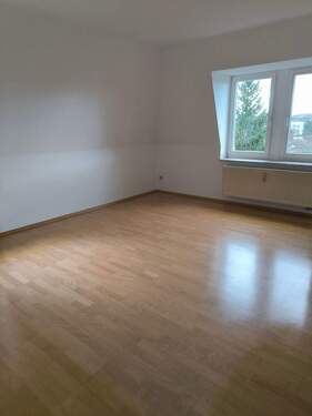 Wohnzimmer - 2 Zimmer Etagenwohnung in Dresden / Trachenberge