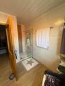 Badezimmer mit Dusche - 
