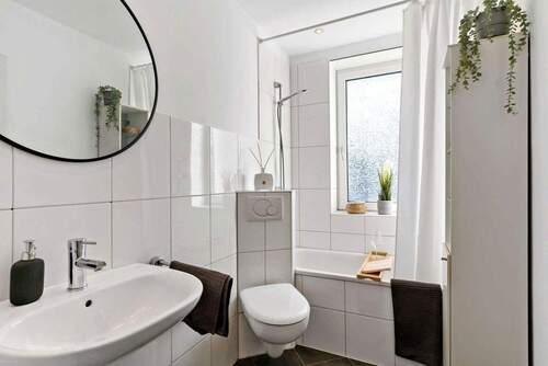 Bild 2 - 3 Zimmer Etagenwohnung zum Kaufen in Düsseldorf