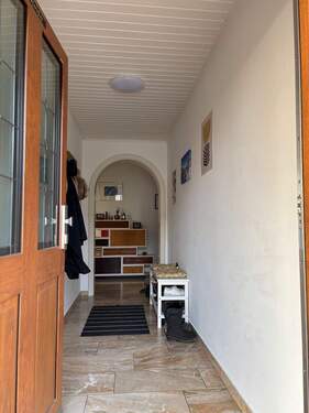 Foto 2 - Eingangsbereich - 4 Zimmer Etagenwohnung zur Miete in Wang