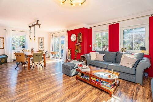 Wohnzimmer - 4 Zimmer Einfamilienhaus zum Kaufen in Berlin